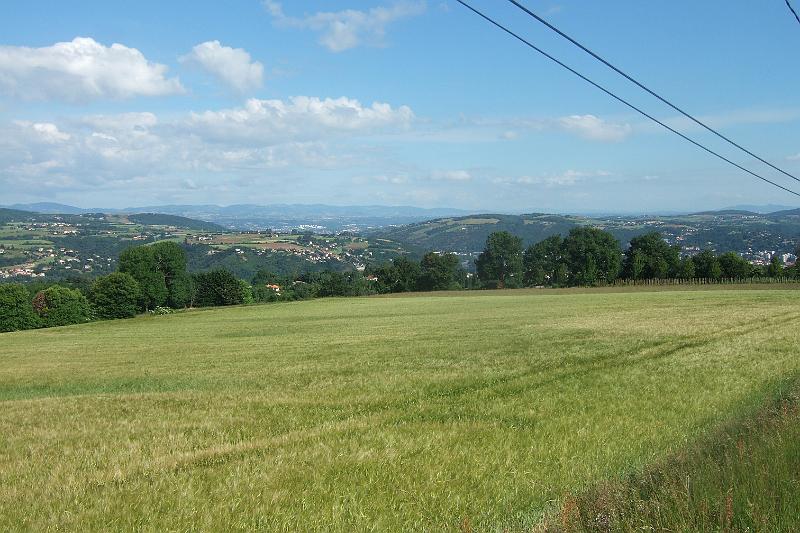 2011-05- (512).JPG - Blick in die Weiten der Ausläufer des Zentralmassivs westlich der Rhône